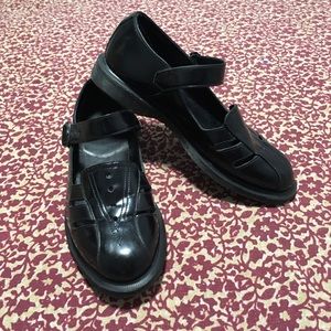 Dr. Martens Mary Jane